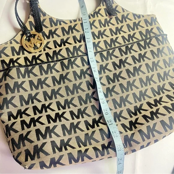 Michael Kors Black and Tan Women's Bag - Picture 3 of 10